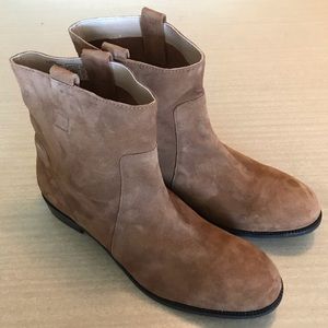 Lands’ End Tan Suede Ankle Boots Size 11 B